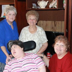 Meet your Posher, Shirley